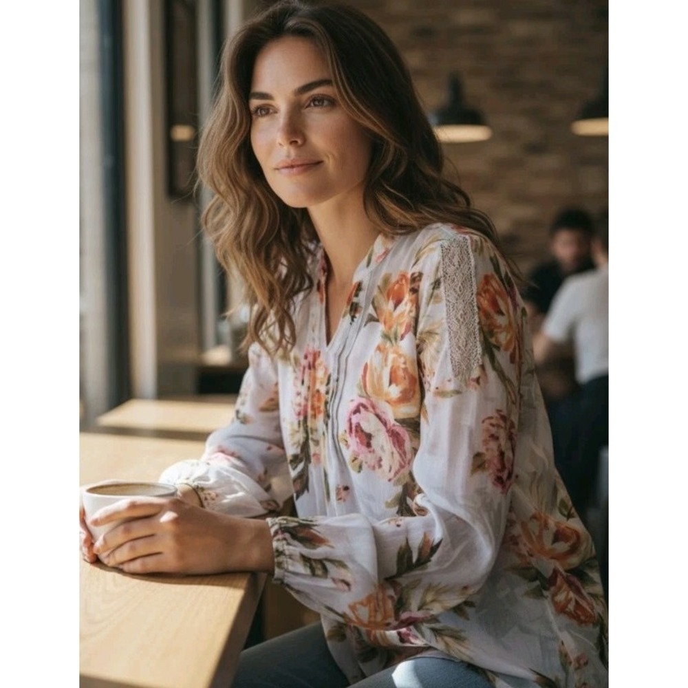 SUSAN GRAVER‎ Draping Shirt Womens Medium White Floral Art Boho Casual Event Top